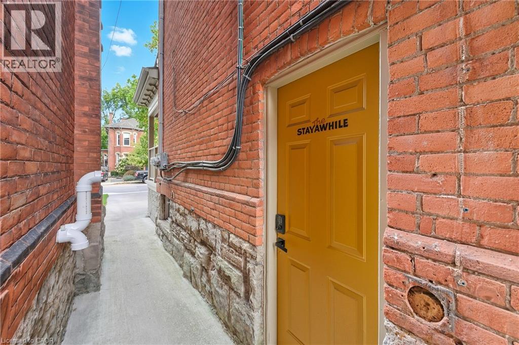 33 Homewood Avenue Unit# 3, Hamilton, Ontario  L8P 2M1 - Photo 3 - 40841503