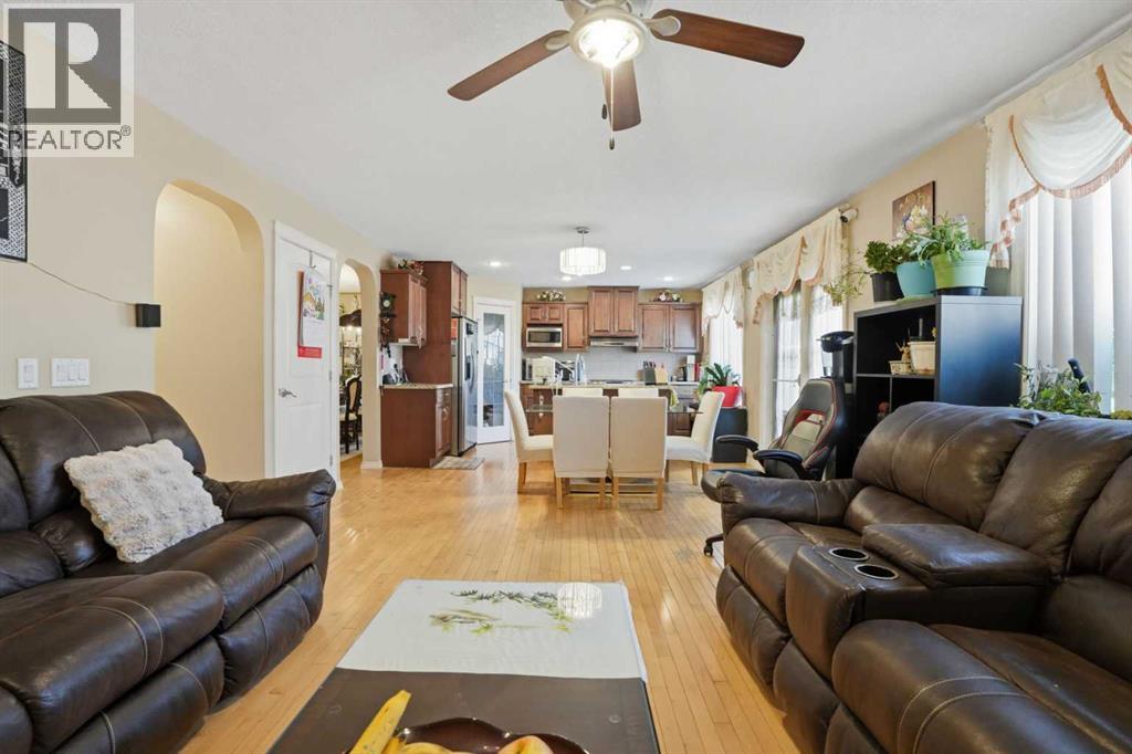 197 West Creek Boulevard, Chestermere, Alberta  T1X 1S8 - Photo 7 - A2343940