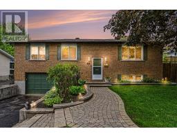 15 PEARL STREET, Smiths Falls, Ontario