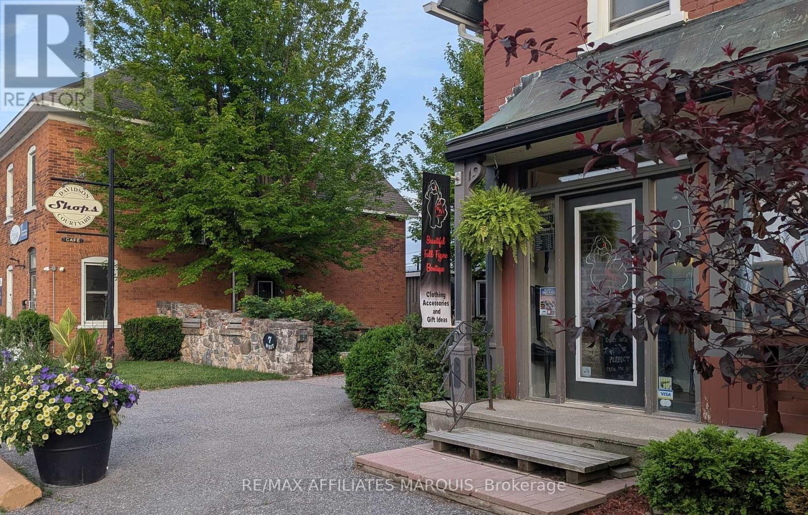 7 Russell Street W, Smiths Falls, Ontario  K7A 1N8 - Photo 5 - X13790752