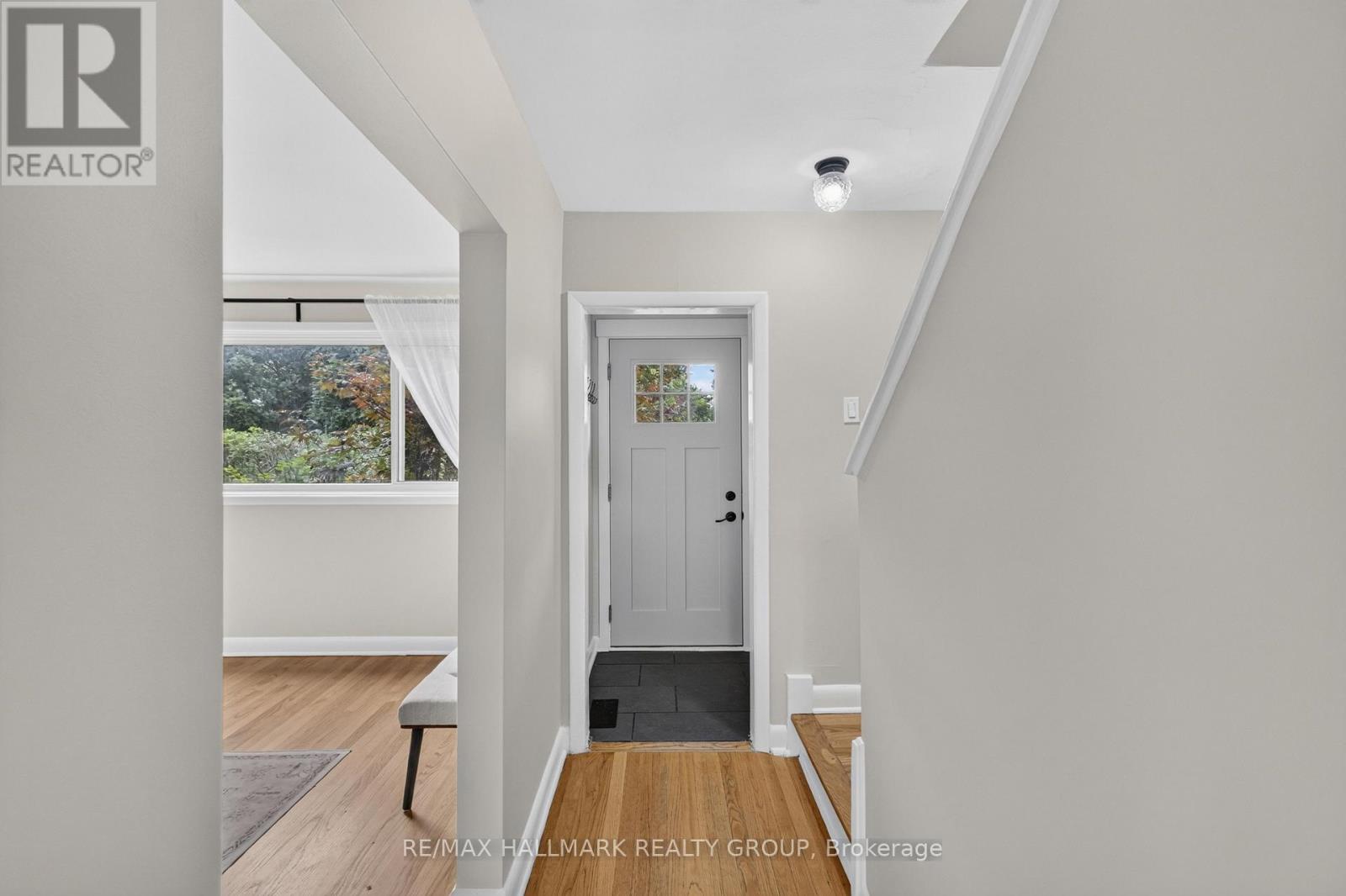 1213 Emperor Avenue, Ottawa, Ontario  K1Z 8C3 - Photo 2 - X13791040