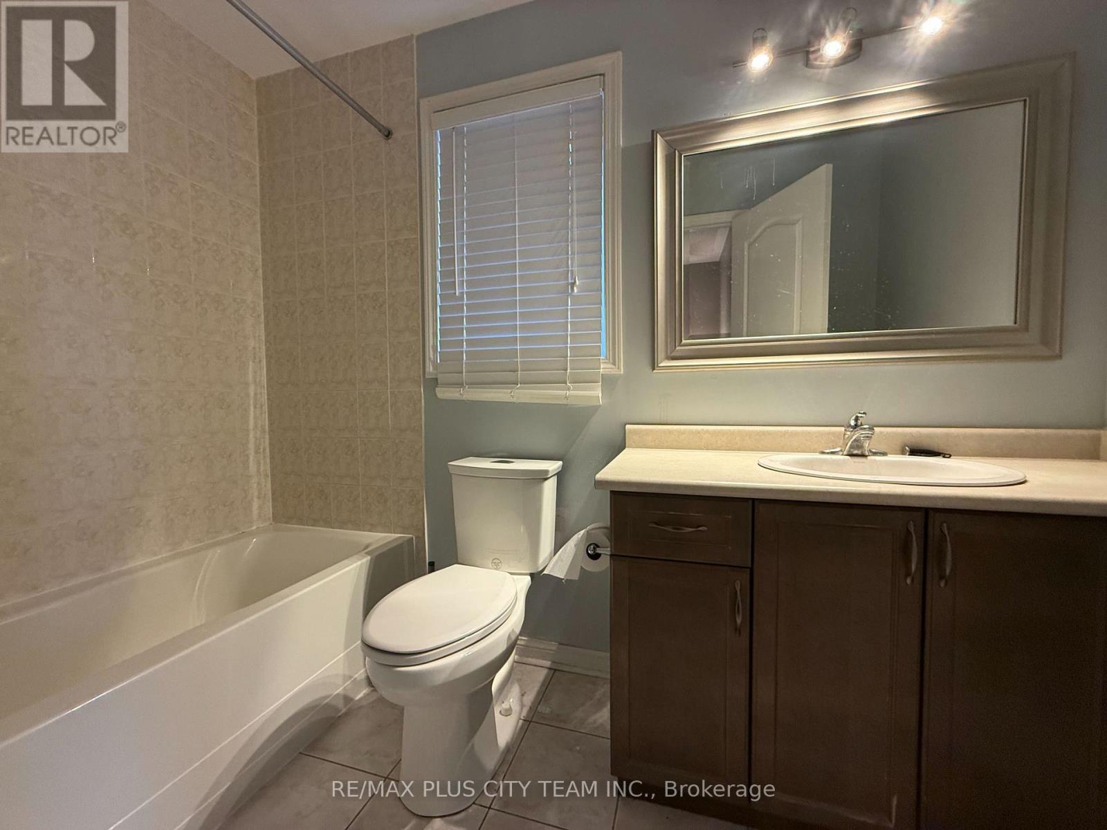 844 Luxton Drive, Milton, Ontario  L9T 6Y5 - Photo 18 - W13659626