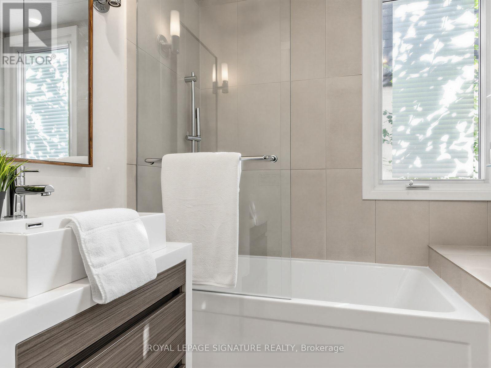 23 Gordon Street, Toronto, Ontario  M6K 1P7 - Photo 21 - C13791042