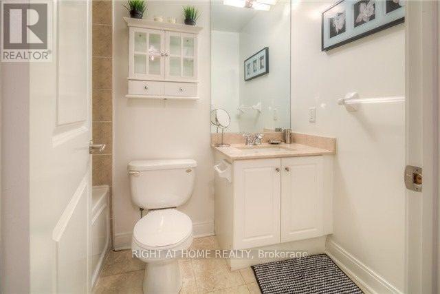 1406 - 18 Yorkville Avenue, Toronto, Ontario M4W 3Y8 - Photo 8 - C13791052