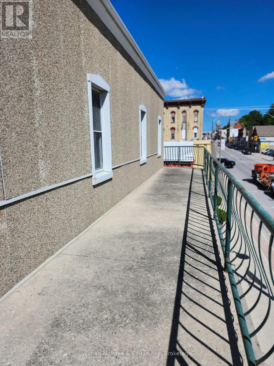 152 Josephine Street, North Huron, Ontario  N0G 2W0 - Photo 12 - X13790670