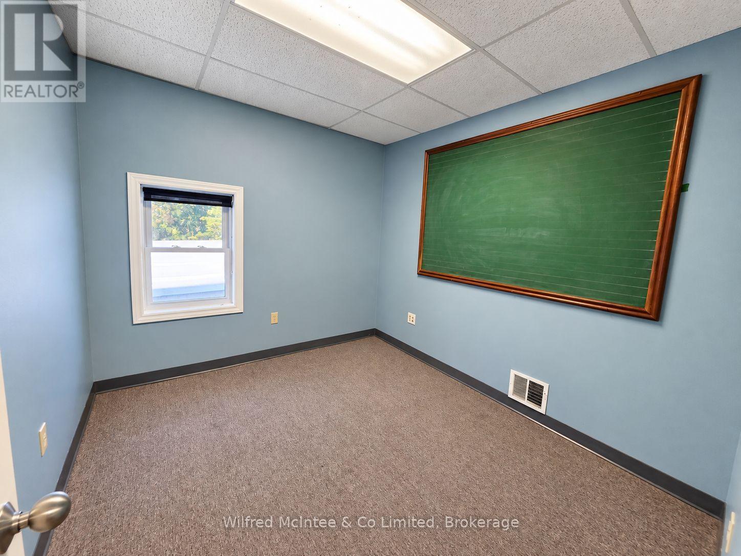 152 Josephine Street, North Huron, Ontario  N0G 2W0 - Photo 4 - X13790670