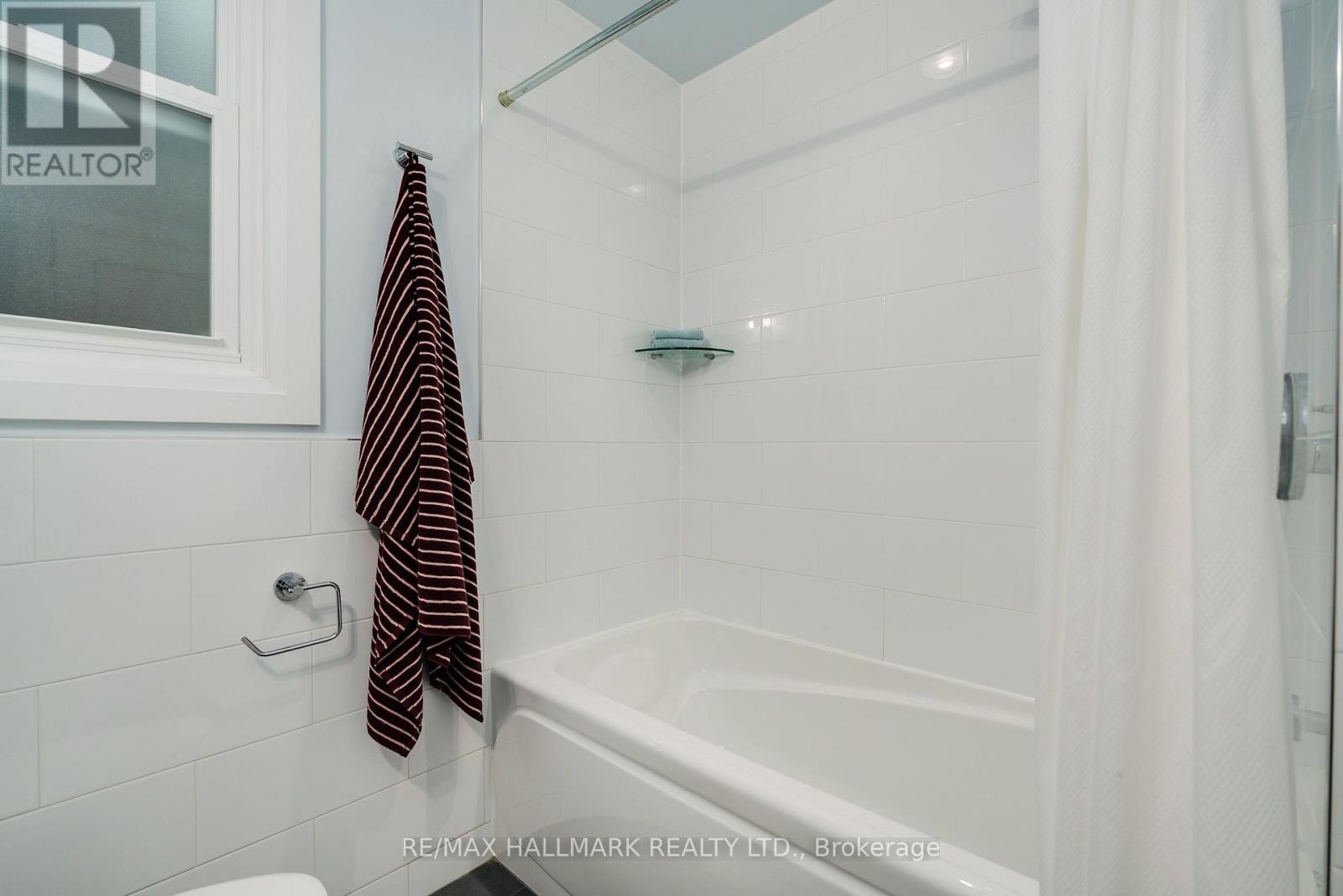 51 Queensbury Avenue, Toronto, Ontario  M1N 2X8 - Photo 15 - E13790726