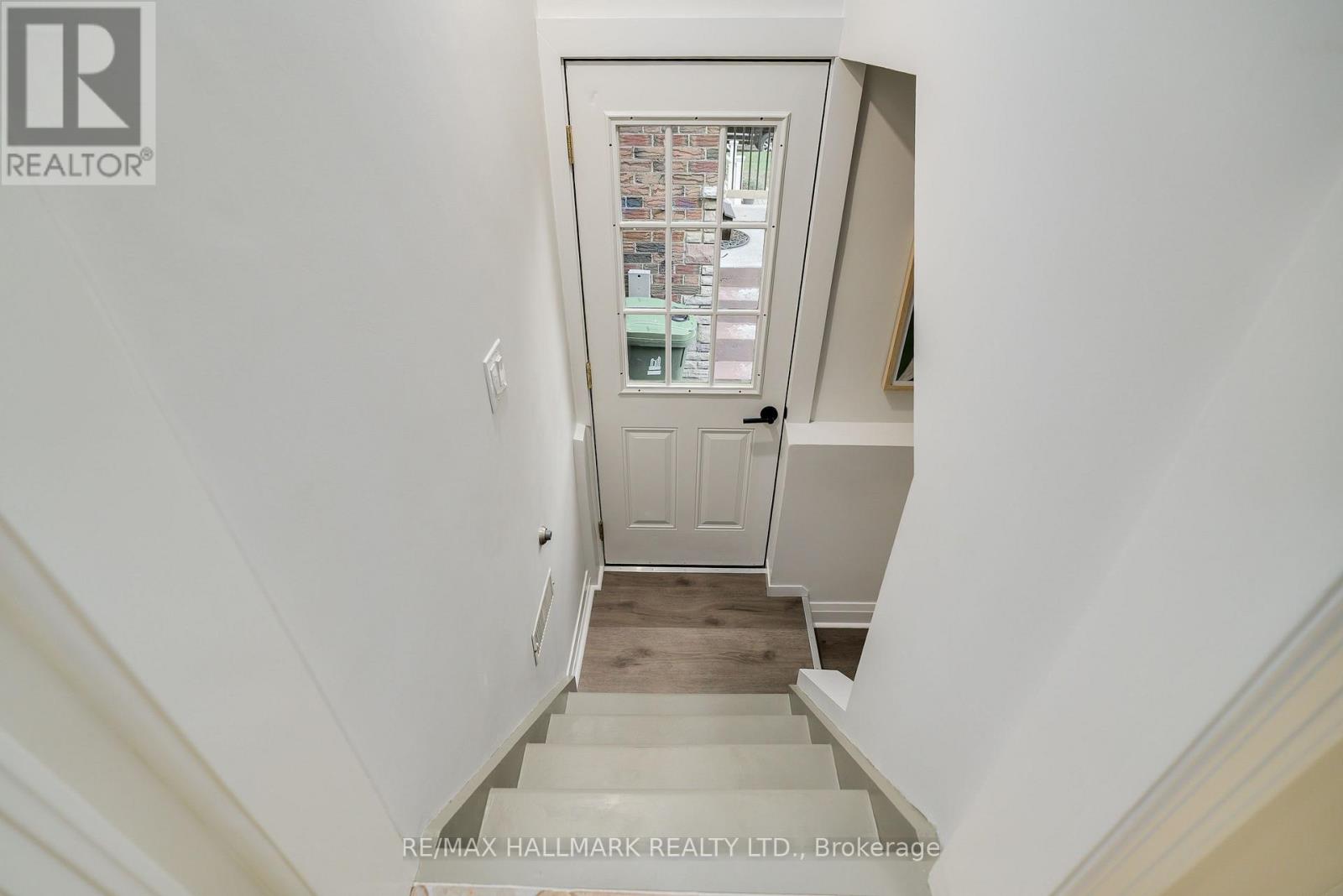51 Queensbury Avenue, Toronto, Ontario  M1N 2X8 - Photo 17 - E13790726