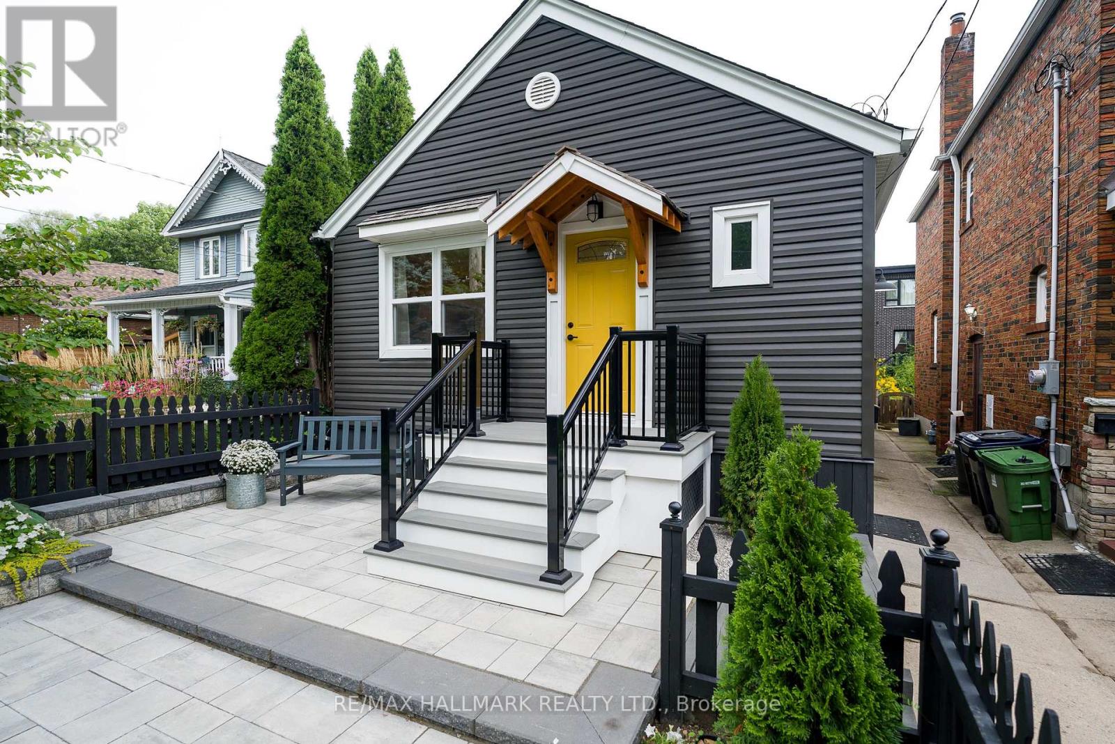 51 Queensbury Avenue, Toronto, Ontario  M1N 2X8 - Photo 2 - E13790726