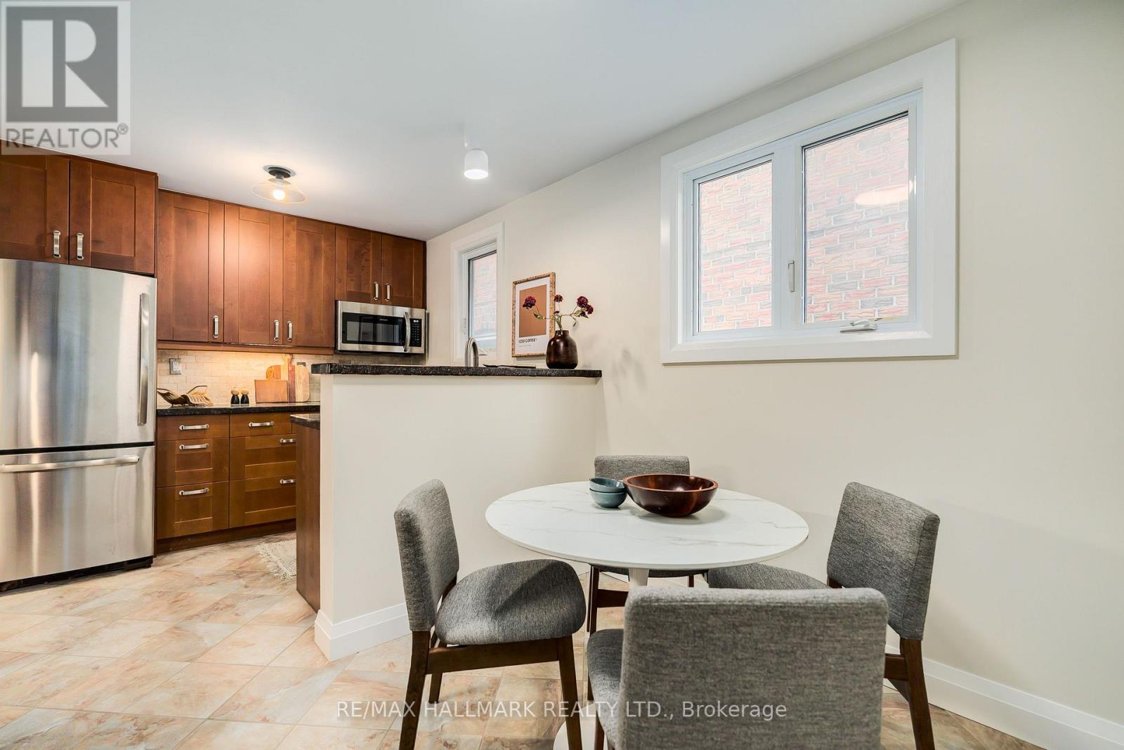 51 Queensbury Avenue, Toronto, Ontario  M1N 2X8 - Photo 7 - E13790726