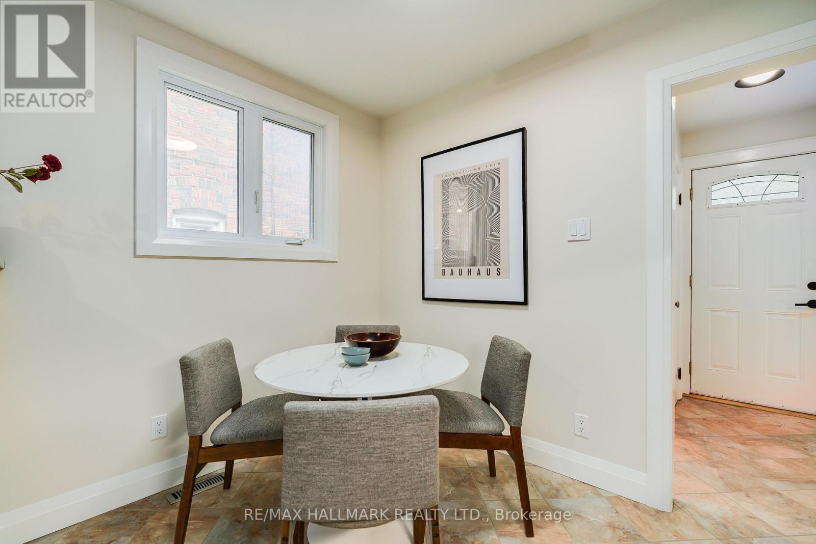 51 Queensbury Avenue, Toronto, Ontario  M1N 2X8 - Photo 9 - E13790726