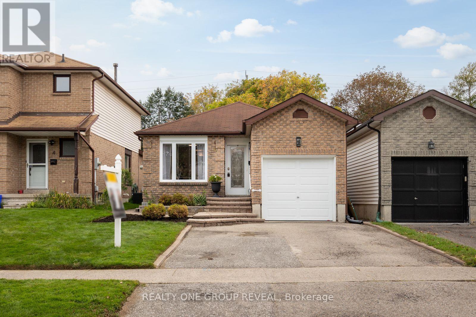 6 MCFEETERS CRESCENT, Clarington, Ontario