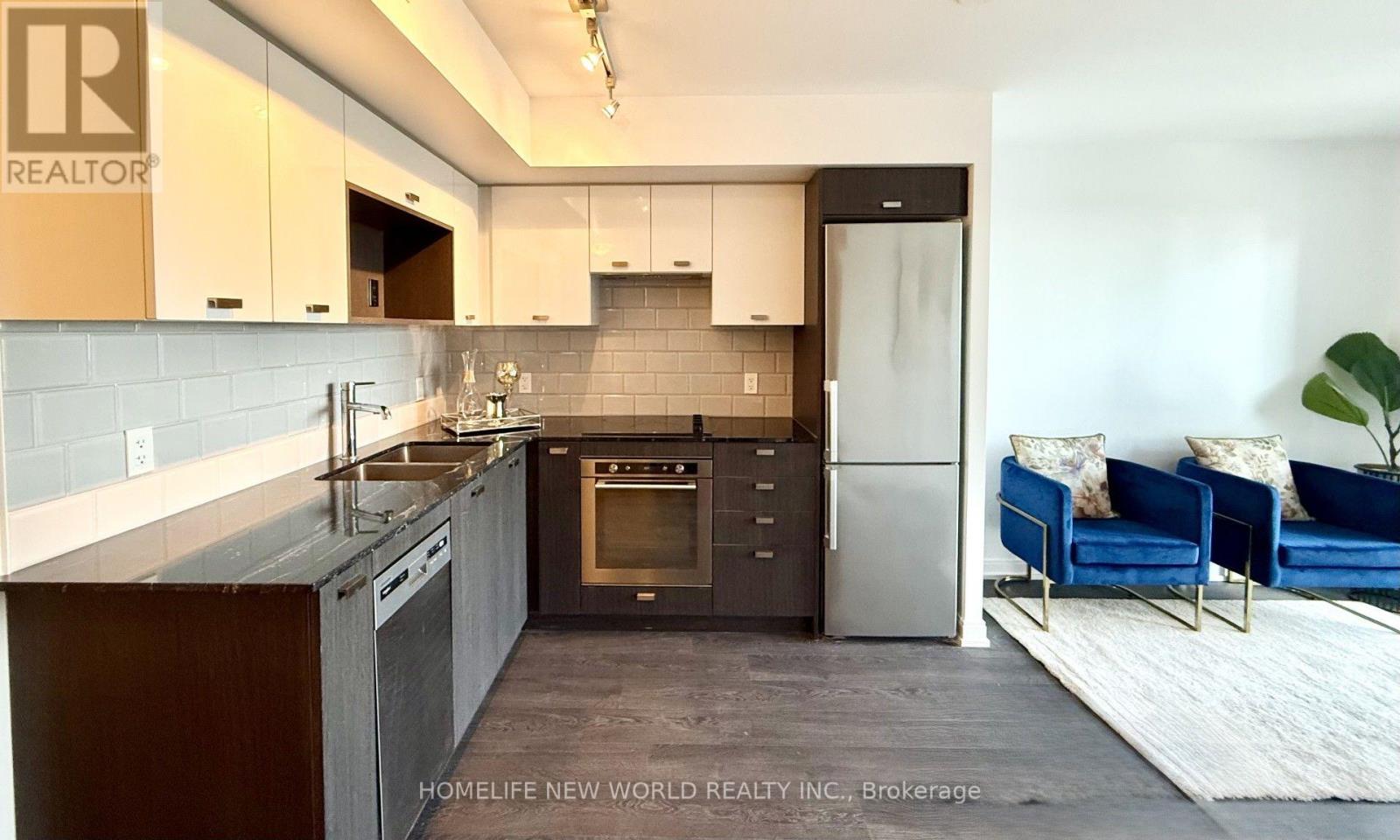 2015 - 275 Village Green Square, Toronto (Agincourt South-Malvern West), Ontario  M1S 0L8 - Photo 10 - E13790812