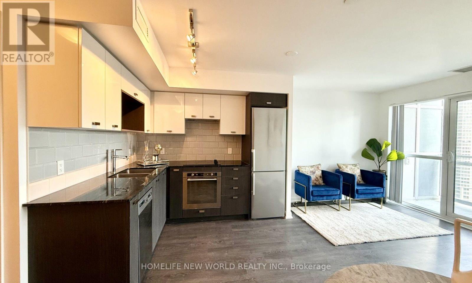 2015 - 275 Village Green Square, Toronto (Agincourt South-Malvern West), Ontario  M1S 0L8 - Photo 13 - E13790812