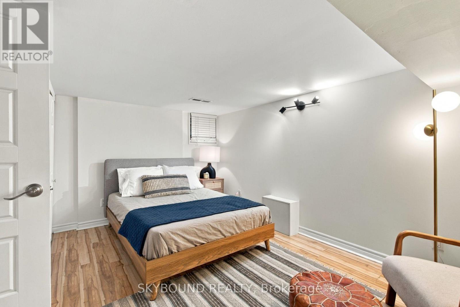 45 Westlake Avenue, Toronto, Ontario  M4C 4P7 - Photo 28 - E13791070