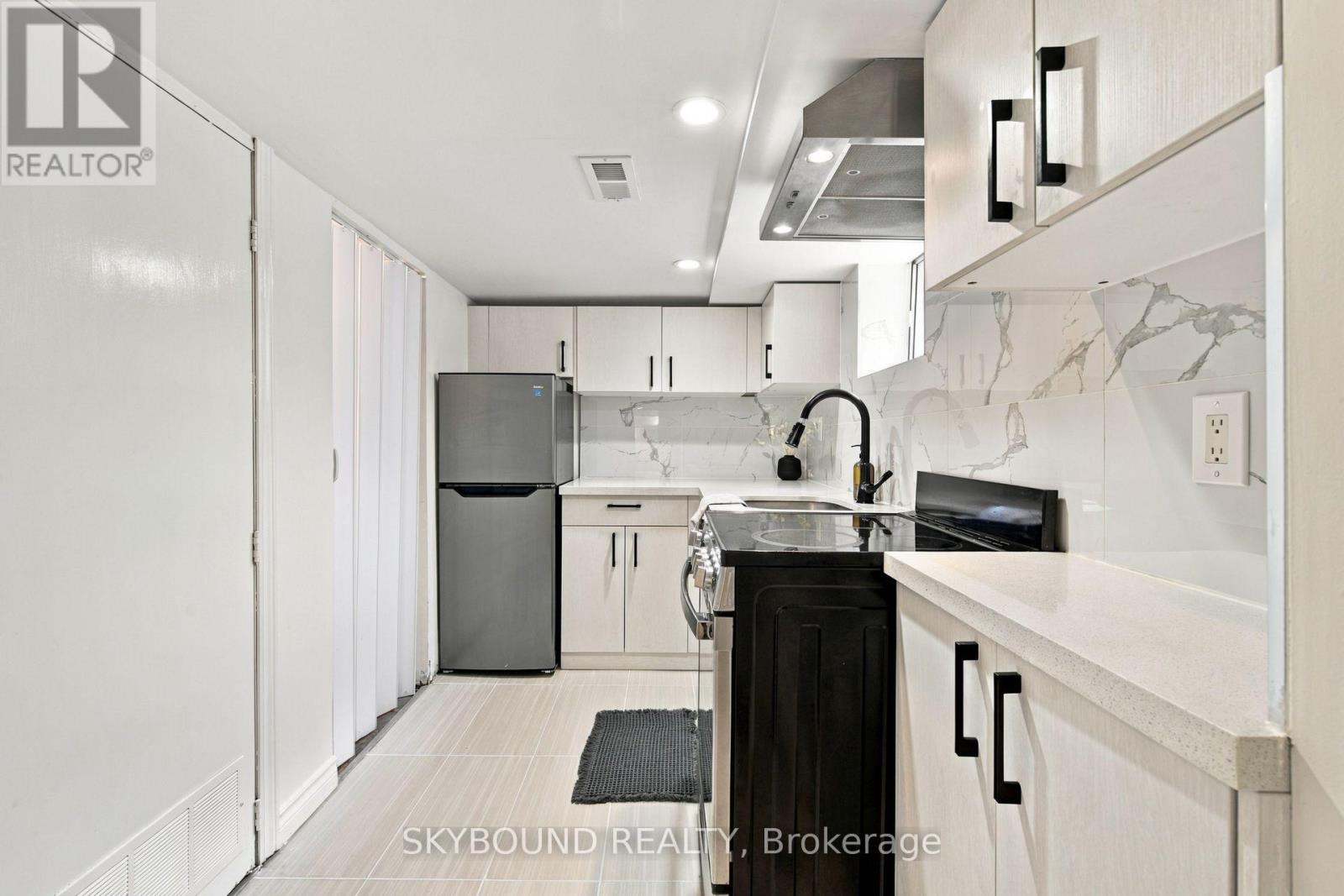45 Westlake Avenue, Toronto, Ontario  M4C 4P7 - Photo 30 - E13791070