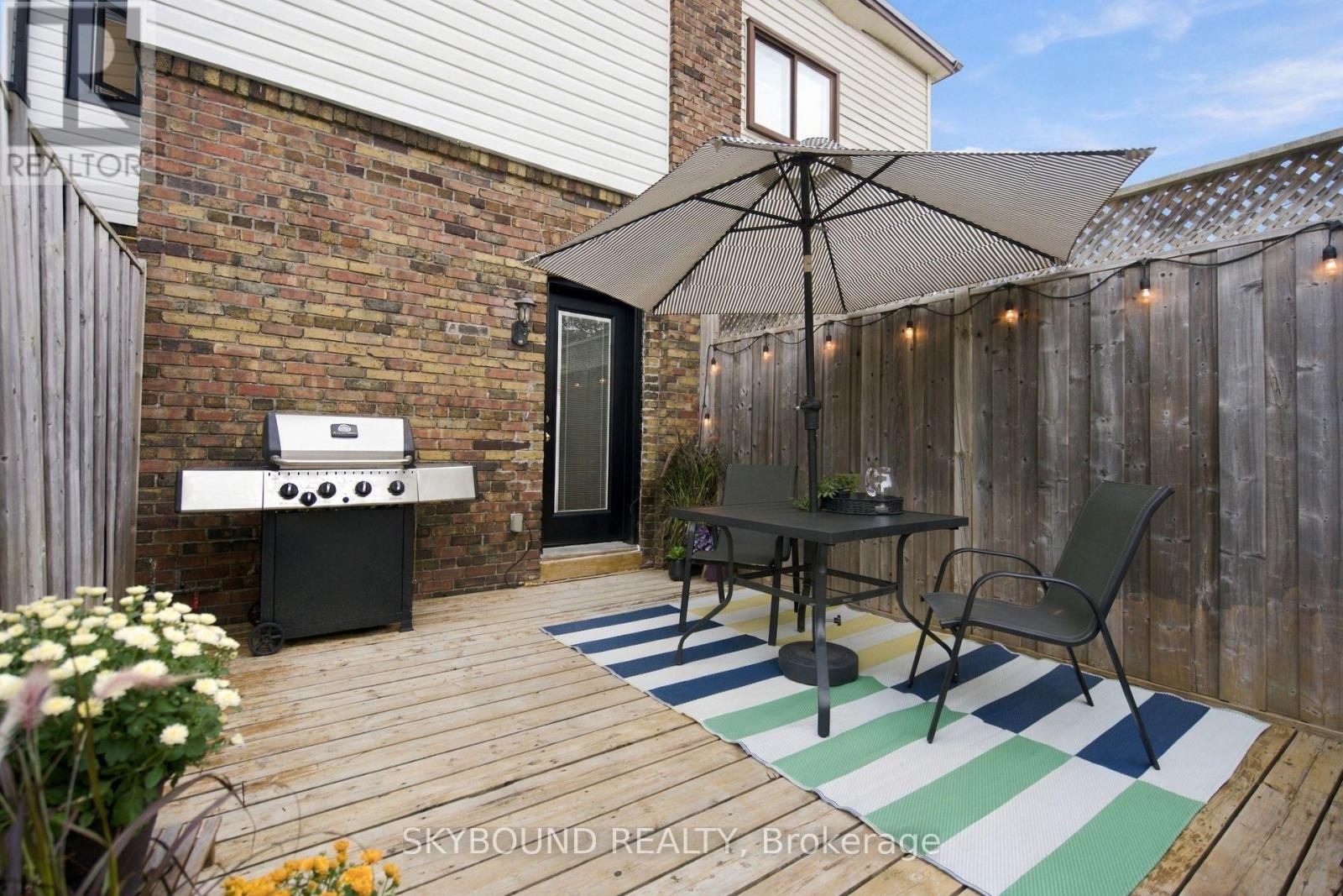 45 Westlake Avenue, Toronto, Ontario  M4C 4P7 - Photo 33 - E13791070