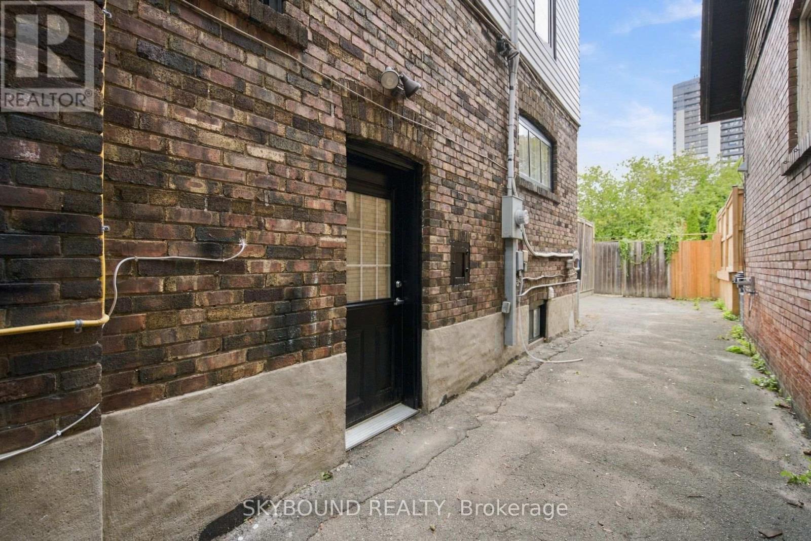 45 Westlake Avenue, Toronto, Ontario  M4C 4P7 - Photo 36 - E13791070