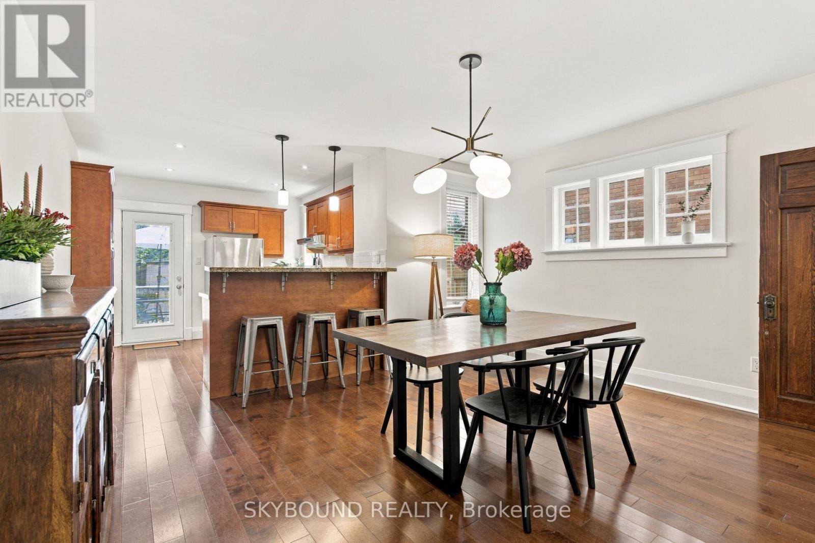 45 Westlake Avenue, Toronto, Ontario  M4C 4P7 - Photo 9 - E13791070