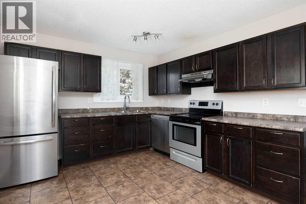 16 Centennial Drive, Fort Mcmurray, Alberta  T9H 1H8 - Photo 8 - A2344181