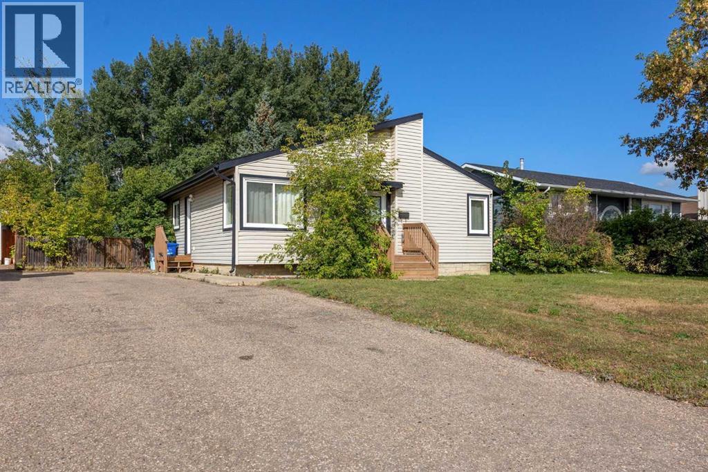 16 Centennial Drive, Fort Mcmurray, Alberta  T9H 1H8 - Photo 1 - A2344181