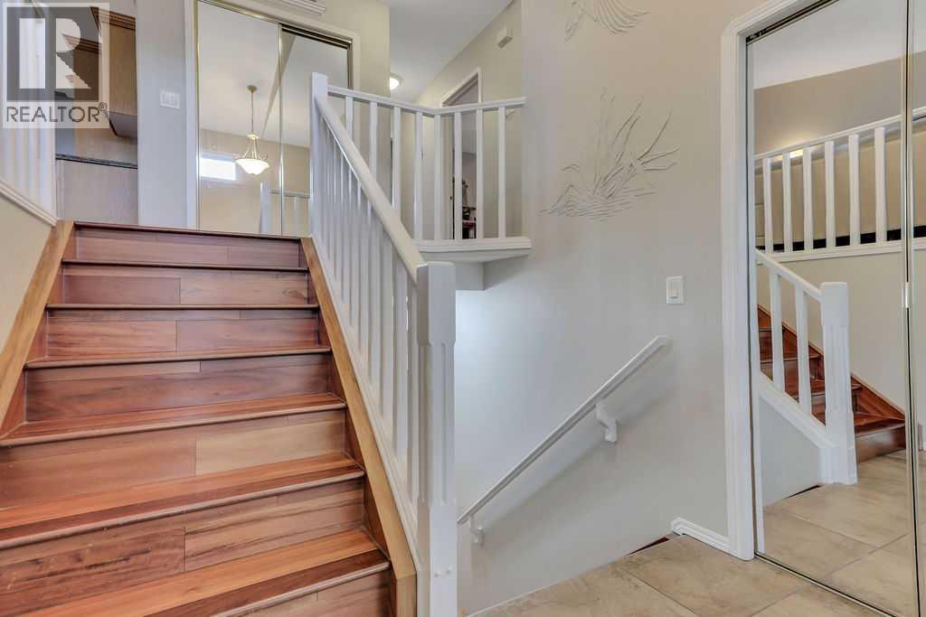 68 Asmundsen Avenue, Red Deer, Alberta  T4R 2X6 - Photo 3 - A2338668