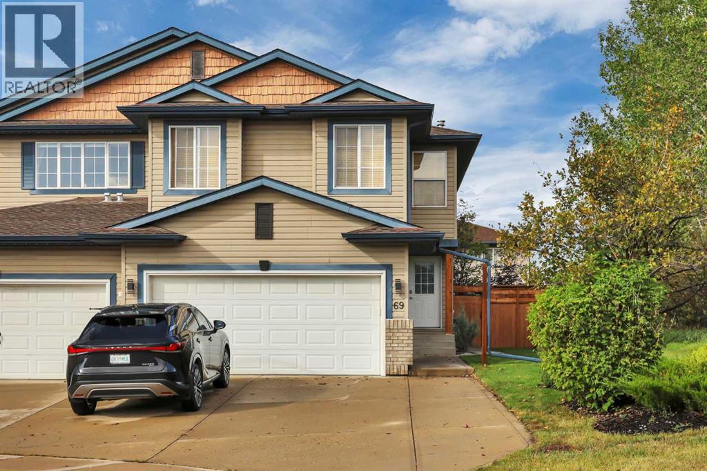 69 Arnold Close, Red Deer, Alberta  T4R 3G3 - Photo 1 - A2344748