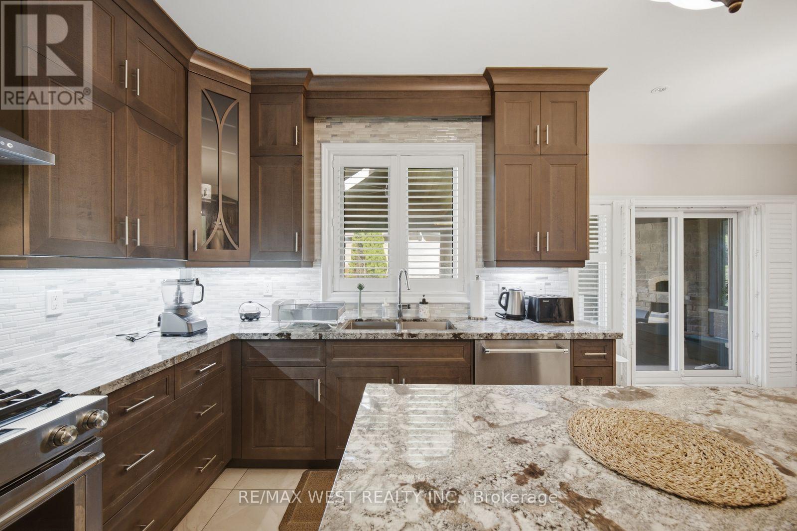 65 Burnhaven Avenue, Vaughan, Ontario L6A 2P2 - Photo 17 - N13790718