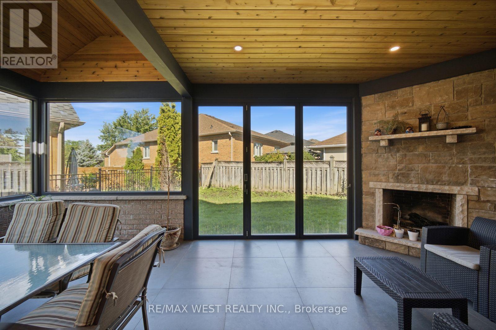 65 Burnhaven Avenue, Vaughan, Ontario L6A 2P2 - Photo 43 - N13790718