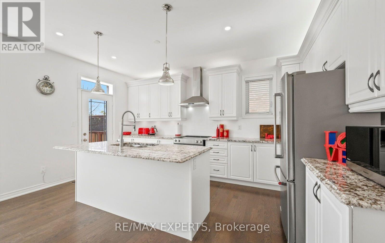 939 Green Street, Innisfil (Lefroy), Ontario  L0L 1W0 - Photo 18 - N13790832