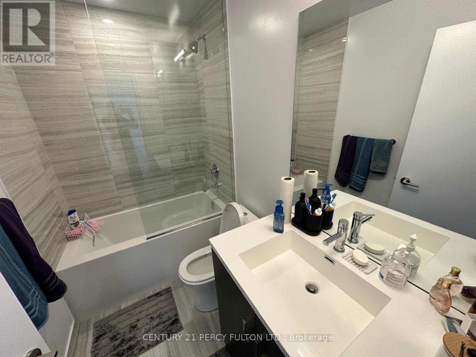 512 - 10 Honeycrisp Crescent, Vaughan, Ontario L4K 0M7 - Photo 22 - N13790912