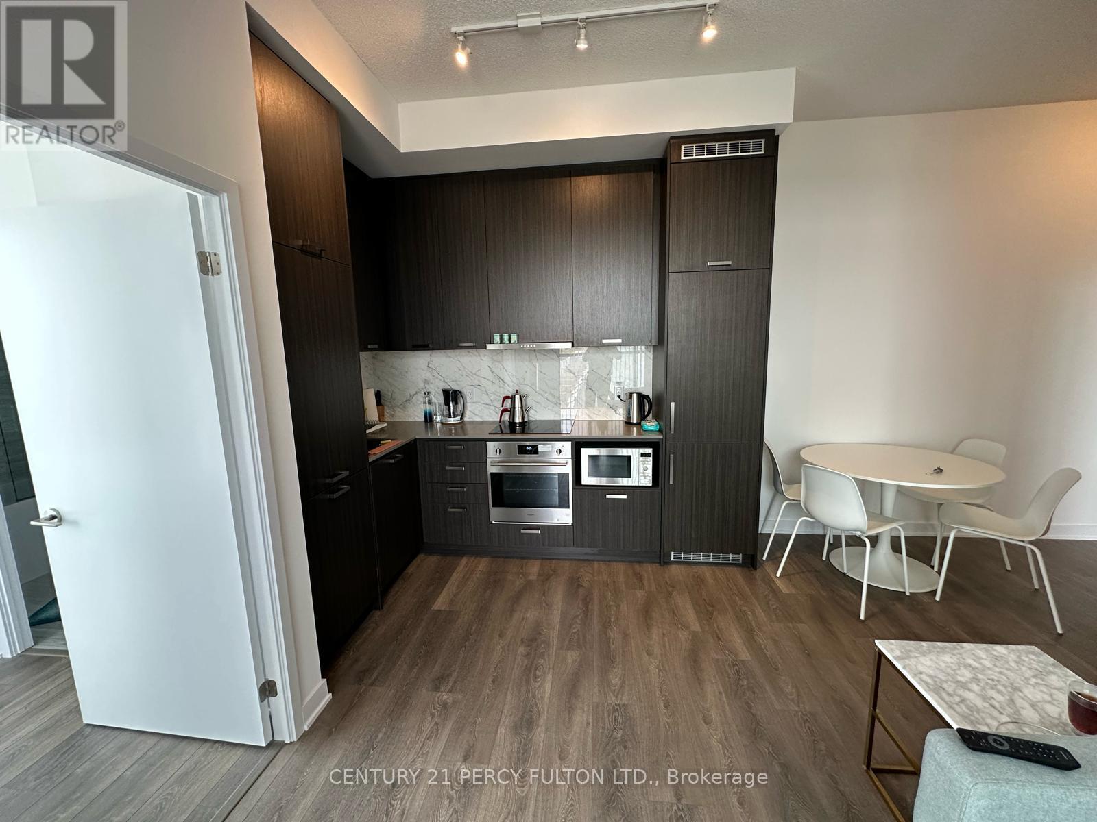 512 - 10 Honeycrisp Crescent, Vaughan, Ontario L4K 0M7 - Photo 25 - N13790912