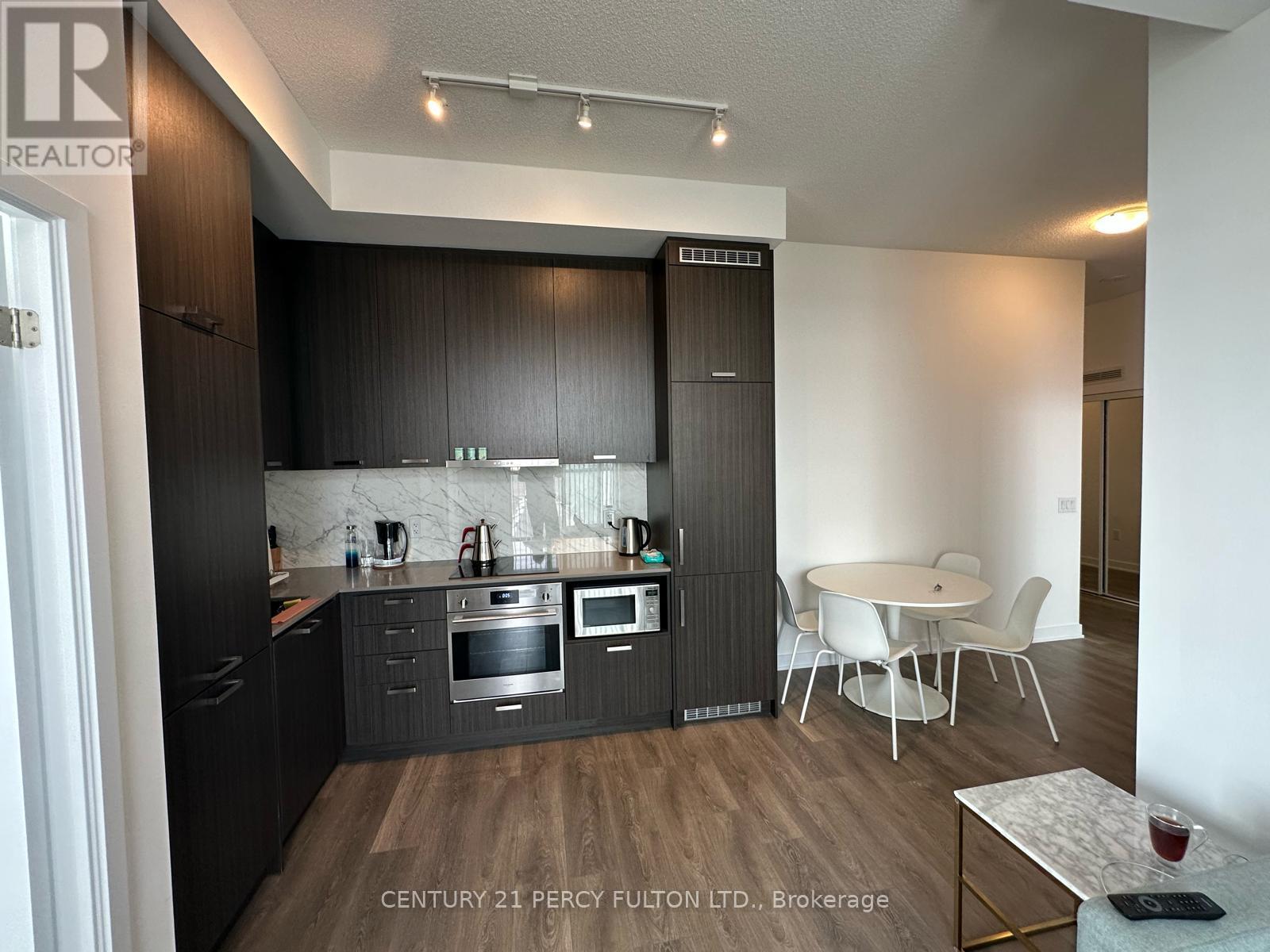 512 - 10 Honeycrisp Crescent, Vaughan, Ontario L4K 0M7 - Photo 26 - N13790912