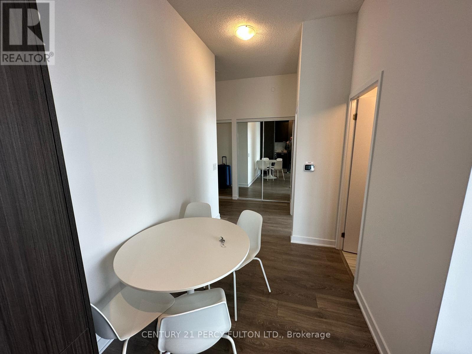 512 - 10 Honeycrisp Crescent, Vaughan, Ontario L4K 0M7 - Photo 39 - N13790912