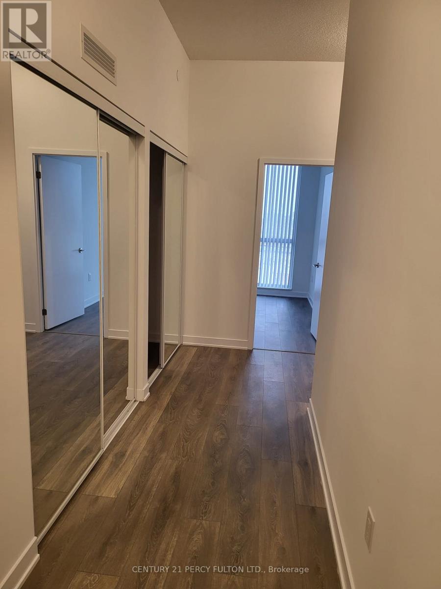 512 - 10 Honeycrisp Crescent, Vaughan, Ontario L4K 0M7 - Photo 5 - N13790912