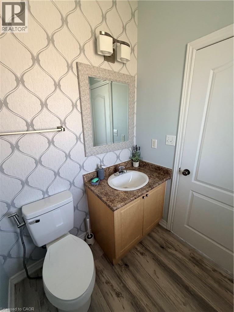 23 Oakrun Street, Stoney Creek, Ontario  L8E 6E7 - Photo 3 - 40863641