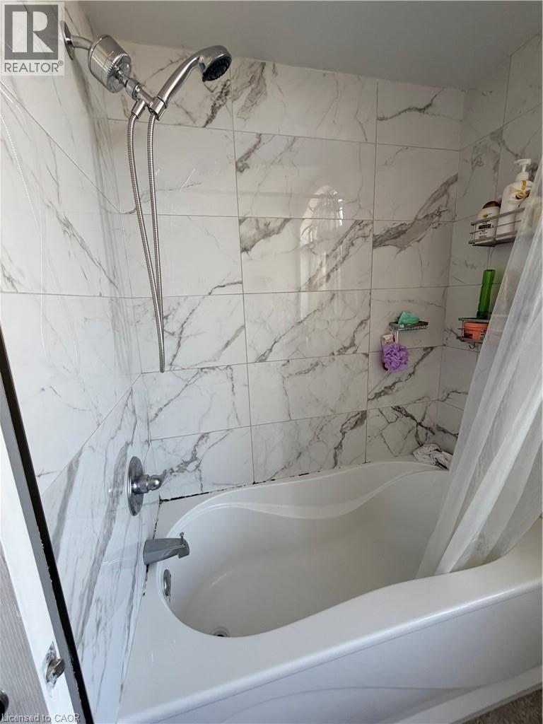 23 Oakrun Street, Stoney Creek, Ontario  L8E 6E7 - Photo 10 - 40863641