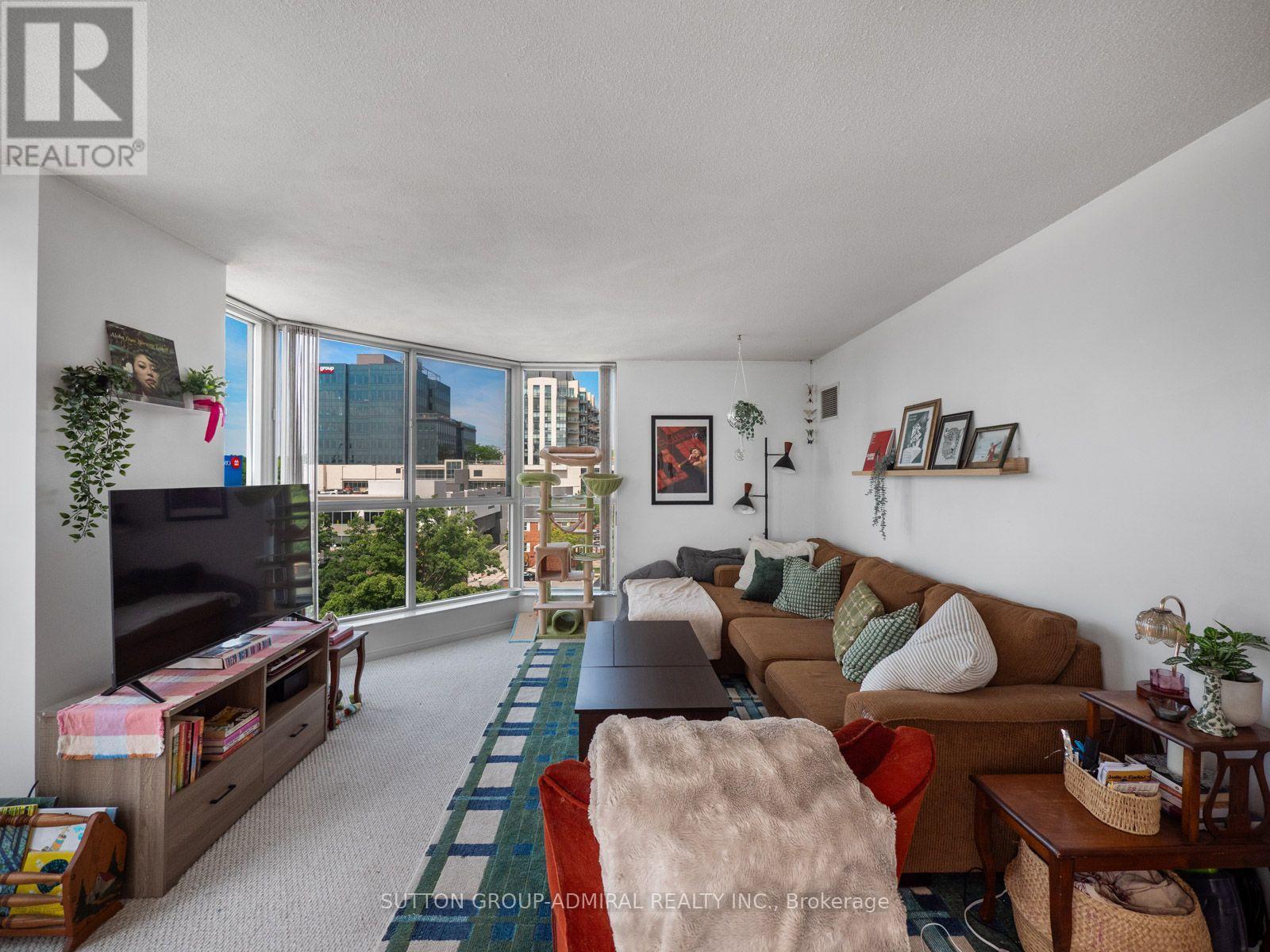 902 - 150 Dunlop Street E, Barrie (City Centre), Ontario  L4M 6H1 - Photo 6 - S13791096