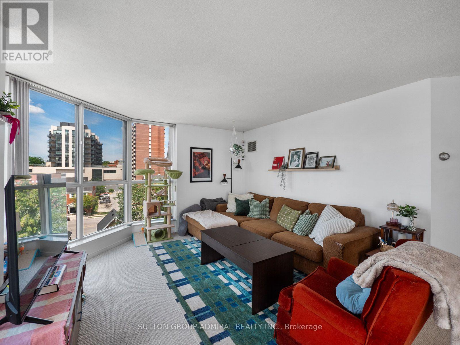 902 - 150 Dunlop Street E, Barrie (City Centre), Ontario  L4M 6H1 - Photo 7 - S13791096