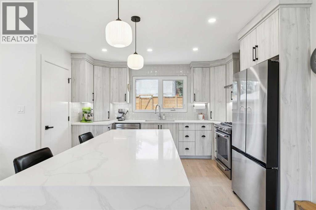507 Cantrell Drive Sw, Calgary, Alberta  T2W 2K8 - Photo 13 - A2342874