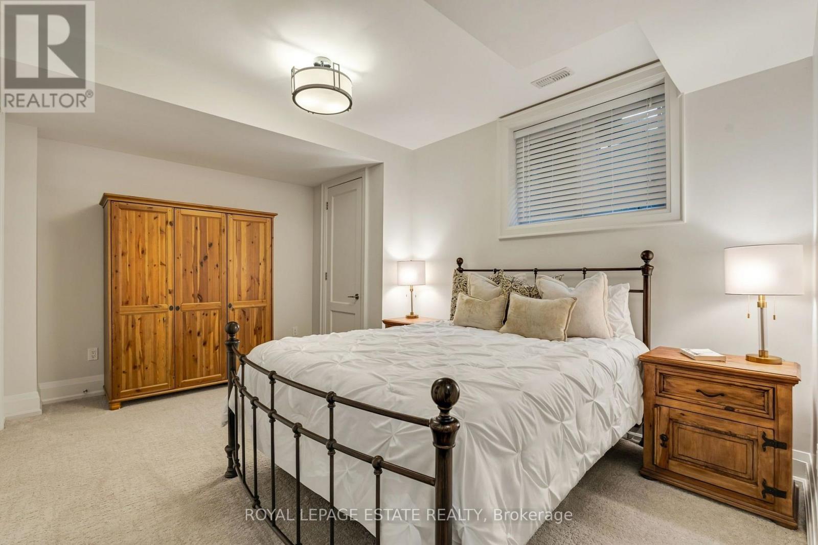 412 Saville Crescent, Oakville, Ontario L6L 3T8 - Photo 34 - W13790688