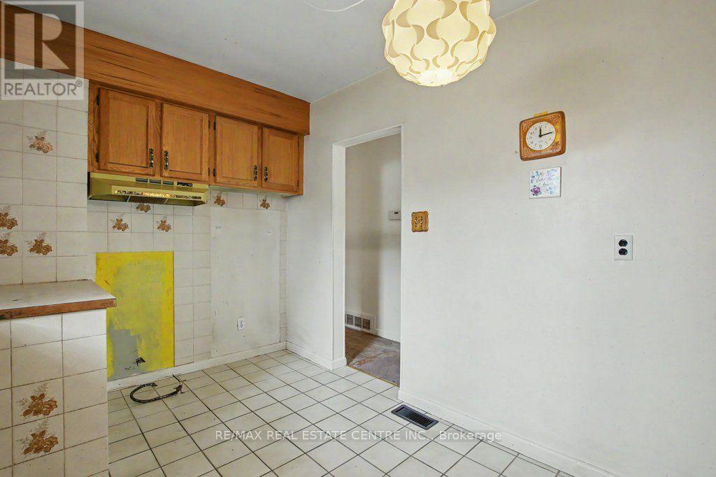 189 Wakefield Road, Milton, Ontario L9T 2L7 - Photo 13 - W13790894