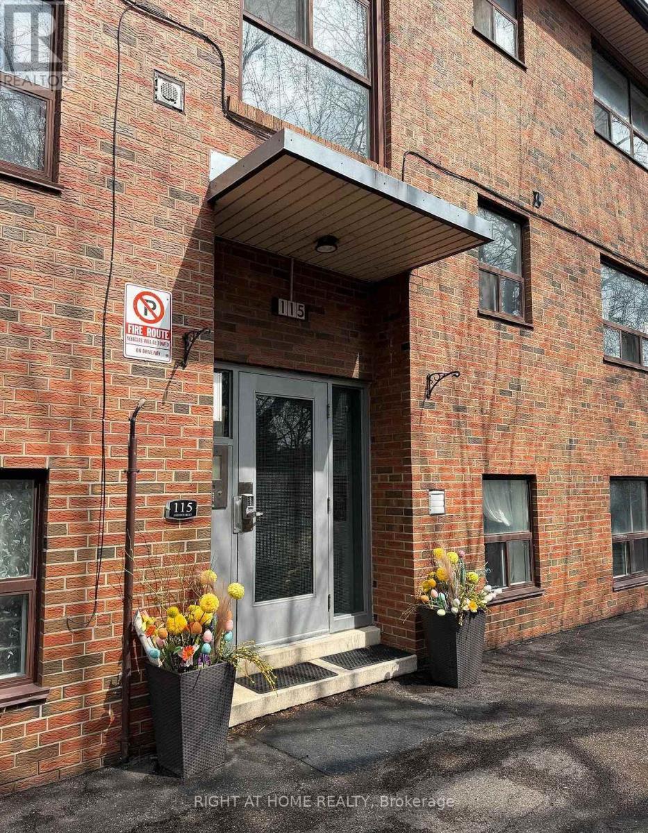 10 - 115 Eighth Street, Toronto, Ontario  M8V 3C5 - Photo 2 - W13790960