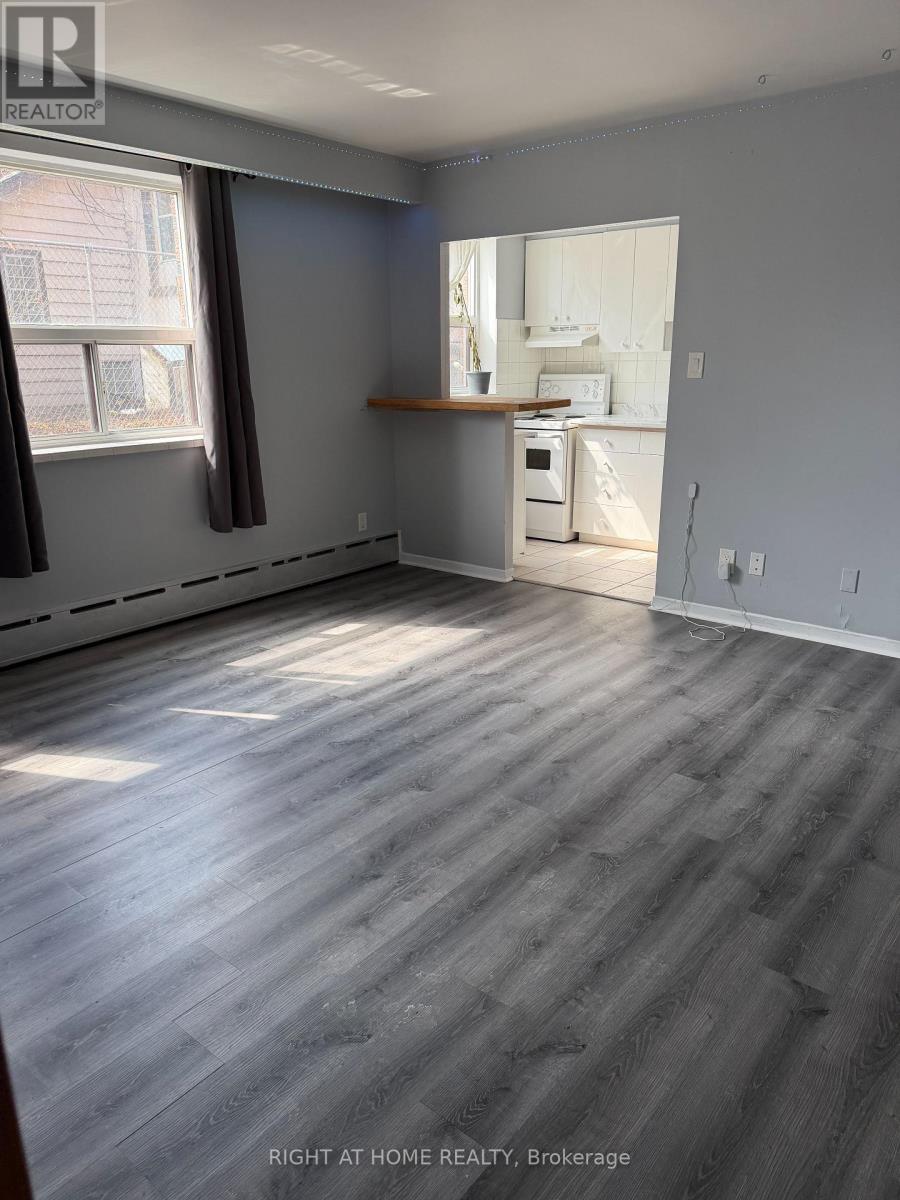 10 - 115 Eighth Street, Toronto, Ontario  M8V 3C5 - Photo 6 - W13790960