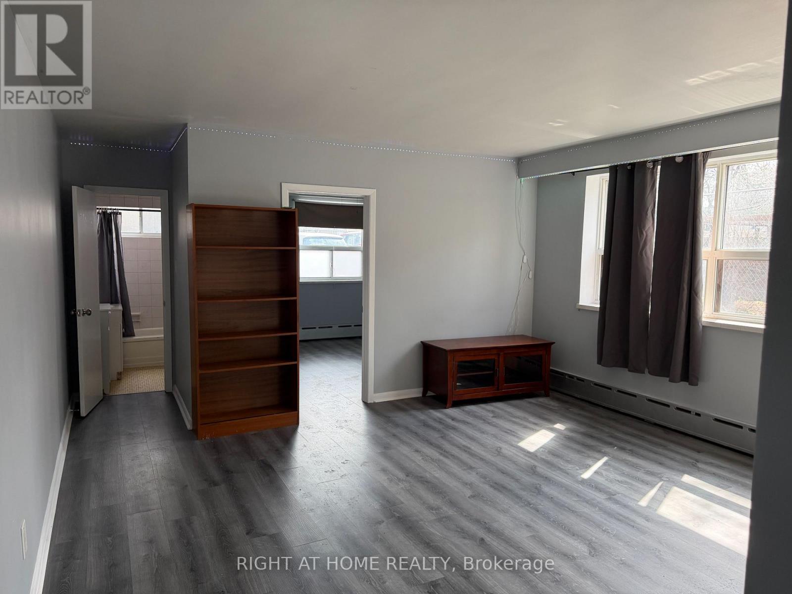 10 - 115 Eighth Street, Toronto, Ontario  M8V 3C5 - Photo 8 - W13790960
