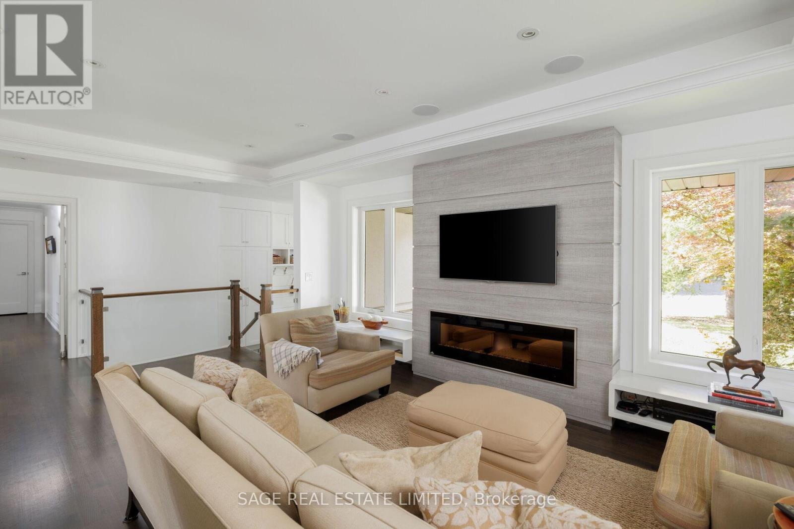 19 Oldham Road, Toronto, Ontario  M9A 2B8 - Photo 11 - W13790968