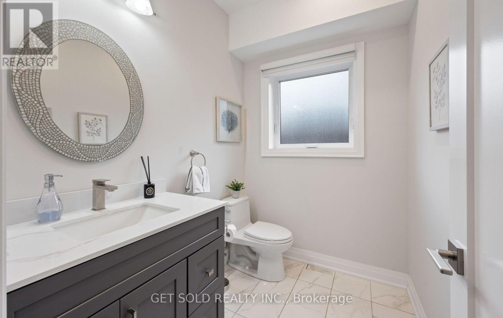 8 Hackmore Avenue, Toronto, Ontario  M9W 3W3 - Photo 15 - W13790970