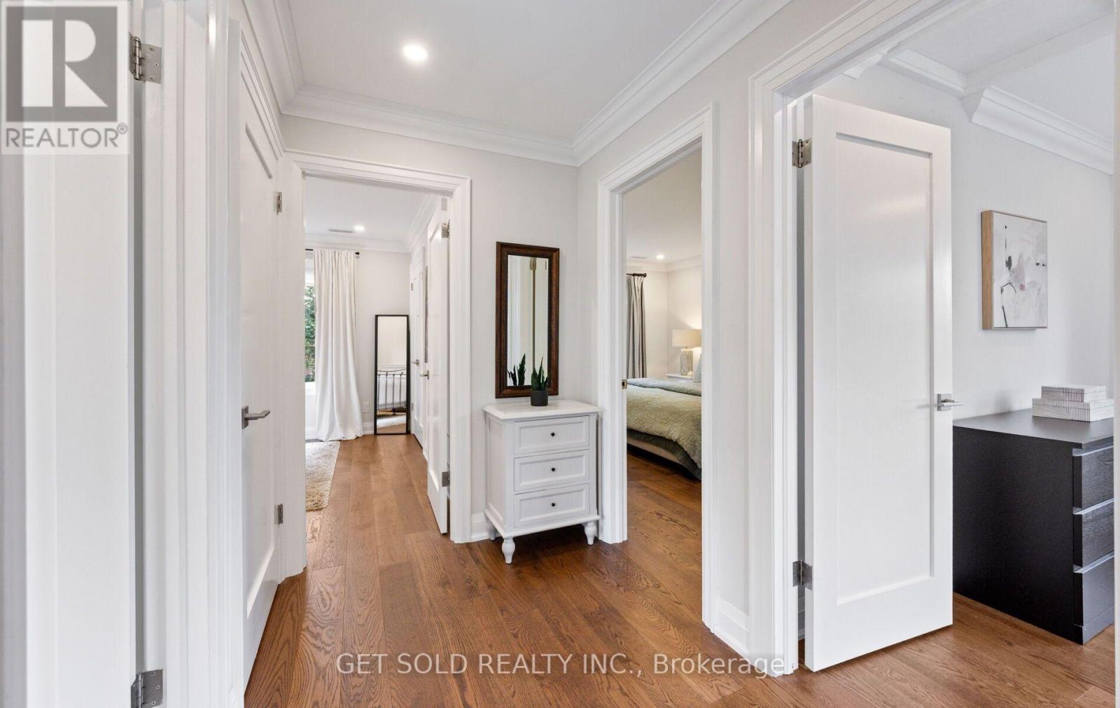 8 Hackmore Avenue, Toronto, Ontario  M9W 3W3 - Photo 17 - W13790970