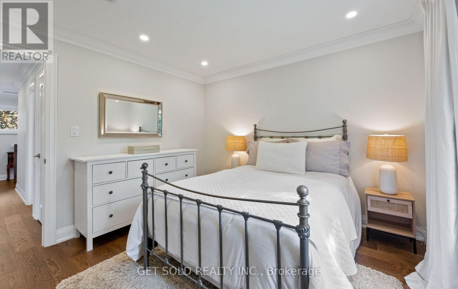 8 Hackmore Avenue, Toronto, Ontario  M9W 3W3 - Photo 22 - W13790970