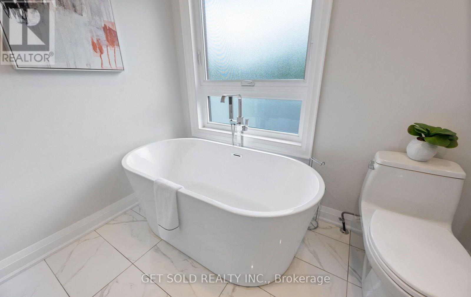 8 Hackmore Avenue, Toronto, Ontario  M9W 3W3 - Photo 25 - W13790970